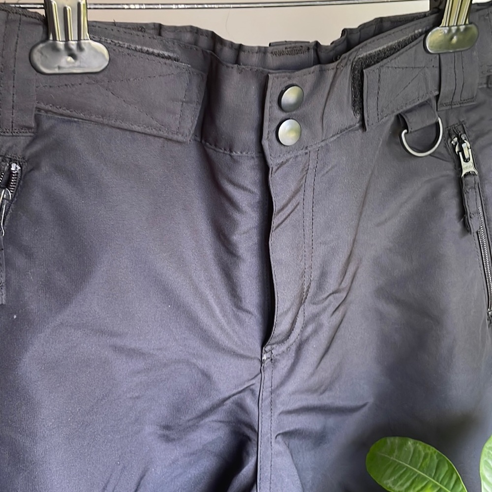 Like new, Athletech black snow/ski pants. Size L/G (10/12) boys